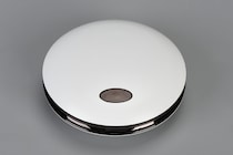 【そのニオイ、まだ我慢してる？】手のひらサイズで下駄箱も冷蔵庫も無臭に!? フィルター不要の“置くだけ脱臭機”の実力が凄まじかった