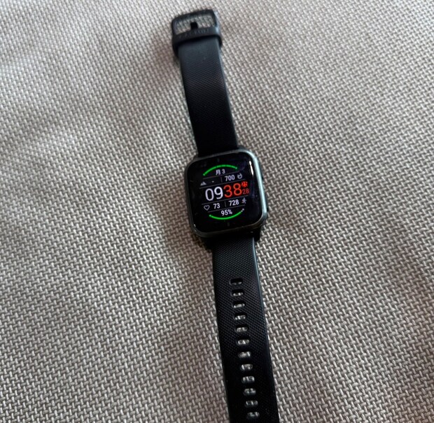 Pizza 4P’s益子さんの愛用品。GARMIN(ガーミン)の時計