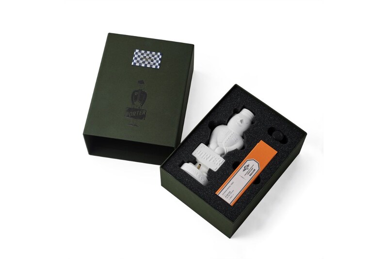 90周年限定タグを取り付けた特別なボックス