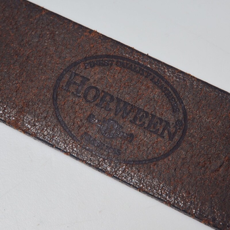 ホーウィン社の焼き印入り