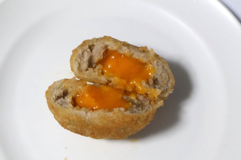 想像よりもたっぷり入っていた卵黄風ソース