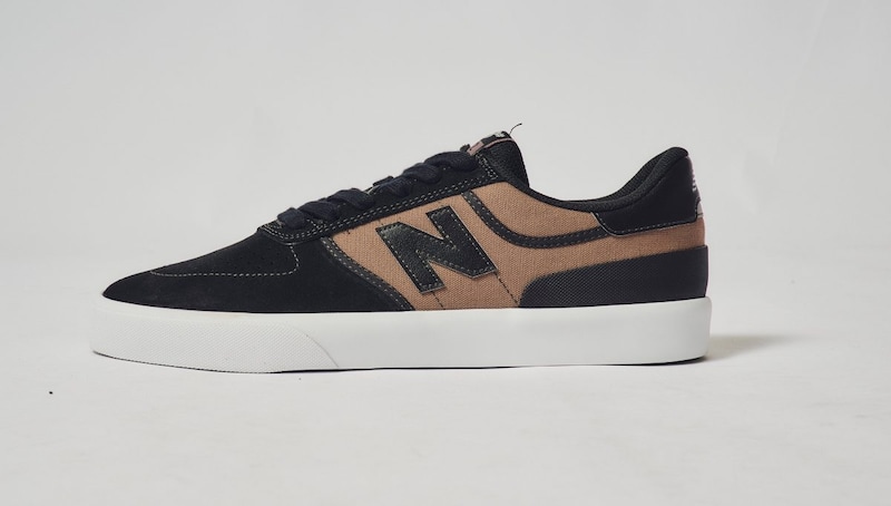 ニューバランス　ヌメリック272