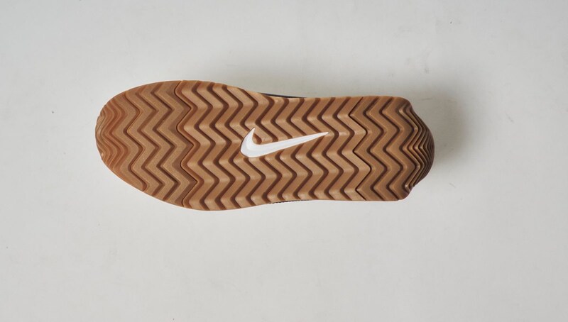 ナイキ スポーツウェア　パシフィック レザー