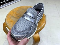 【走れるローファー!?】第3の選択肢、ニューバランスの快適すぎる異色作「1906L」をエディターが試し履き