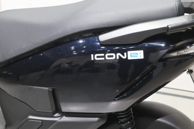 ICON e:のロゴマークがサイドパートでしっかりと主張