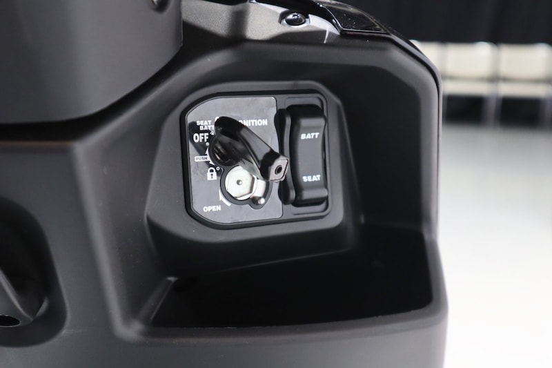 イタズラや防犯対策に有効なキーシャッターを採用