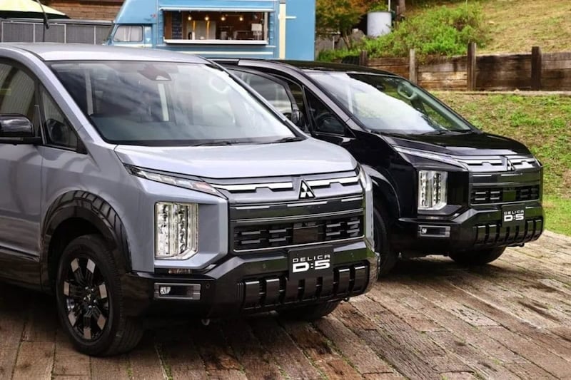 第3位　【脱・ギラギラ顔】三菱デリカD:5が“大人ブラック”に激変！ 唯一無二の「最強ミニバン」をプロが解説