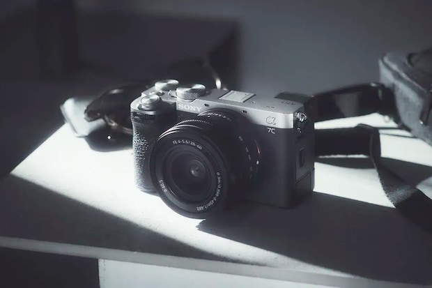 第1位 【今こそ狙い目】ソニー「α7C II」はなぜ名機なのか?最新機より“あえて”選びたい小型フルサイズの傑作/No.1モノ雑誌編集長のお墨付き『コレ買いです』Vol.142