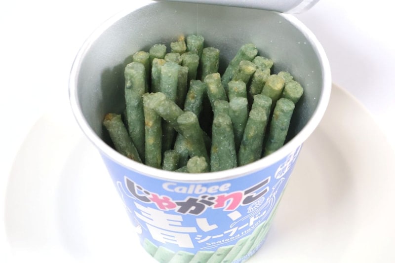 「カルビー 青いじゃがりこ シーフード味」