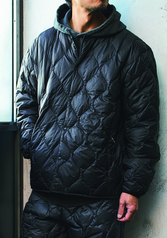 【10周年限定コラボ】タイオン×ホワイトマウンテニアリングが奇跡の融合!「800FP」のミリタリーダウンがU2万円で登場