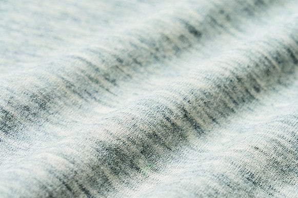 天然と化学繊維のハイブリッド素材