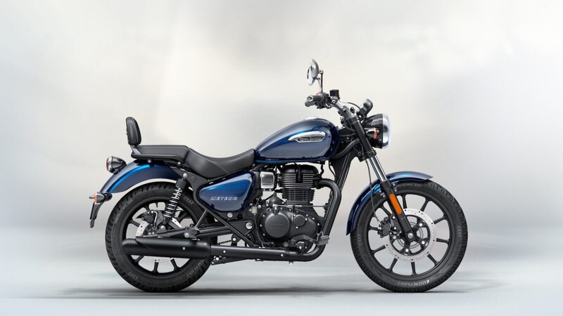 「ステラシリーズ」のマリンブルーカラー