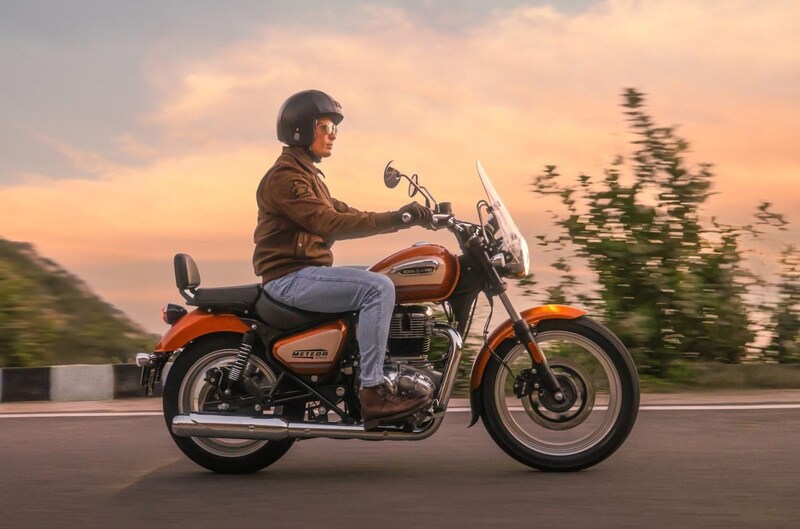 【U70万円からの極上バイク】ロイヤルエンフィールド「メテオ350」が大幅進化！日本限定50台の特別仕様車は争奪戦必至