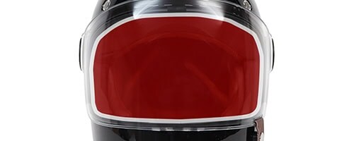 広いアイポート（開口部）によって、開放感、視認性、快適性をアップさせている