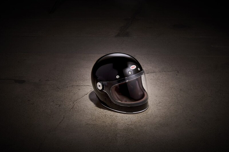 シンプルなデザインと美しいシルエット、そしてクールな雰囲気を漂わせ、ネオクラシックバイクに乗るライダーを魅了してやまない逸品