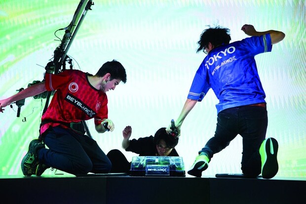 タカラトミー
BEYBLADE X CX-04 バトルエントリーセットC　「大人が参加可能な世界大会が開催」