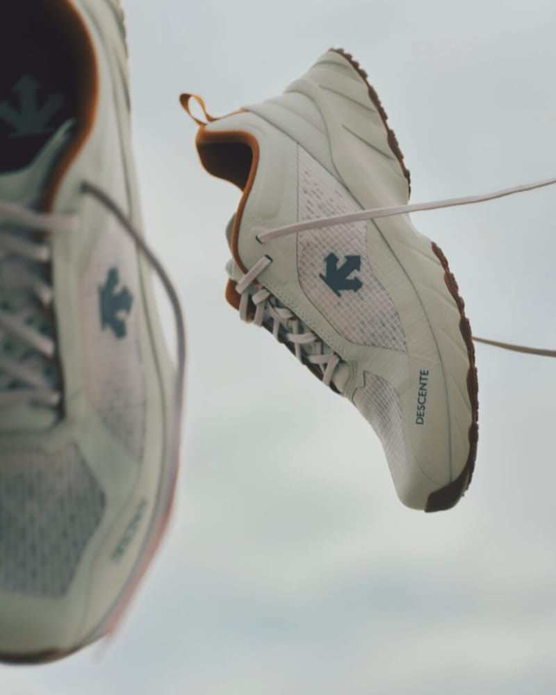 DESCENTE
TORVENT（トルヴェント）カラー：WHRD