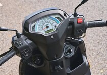 通勤最強「リッター50km超え」スズキのアヴェニス125、この出来で“30万円以下”は衝撃！スズキのアドレス125…ほか【スクーターの人気記事ランキングベスト3】（2026年1月版）