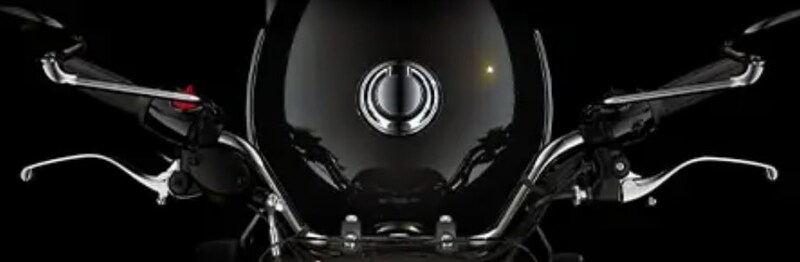 調整式レバーを標準で装備