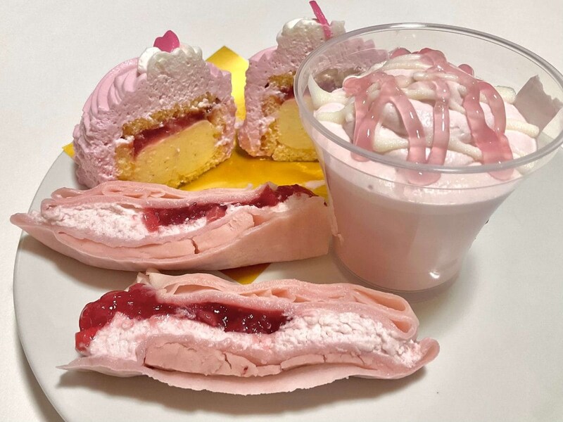 「一口目から完成度高っ！」セブン-イレブン春スイーツ“さくら＆いちご”を食べ比べ【1位はクリーム欲が完全成仏するケーキ】