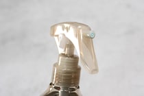 【無印良品の爆売れ化粧水が進化】逆さ噴射が便利すぎる！赤ちゃんにも安心な「全身用ミスト」がズボラ保湿に最高だった