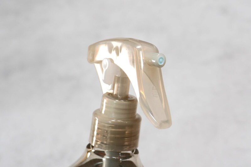 【無印良品の爆売れ化粧水が進化】逆さ噴射が便利すぎる!赤ちゃんにも安心な「全身用ミスト」がズボラ保湿に最高だった