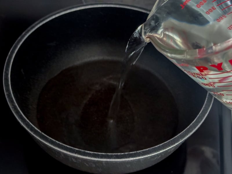 商品説明ではフライパンで作るように書いてありましたが、小鍋でも作れました