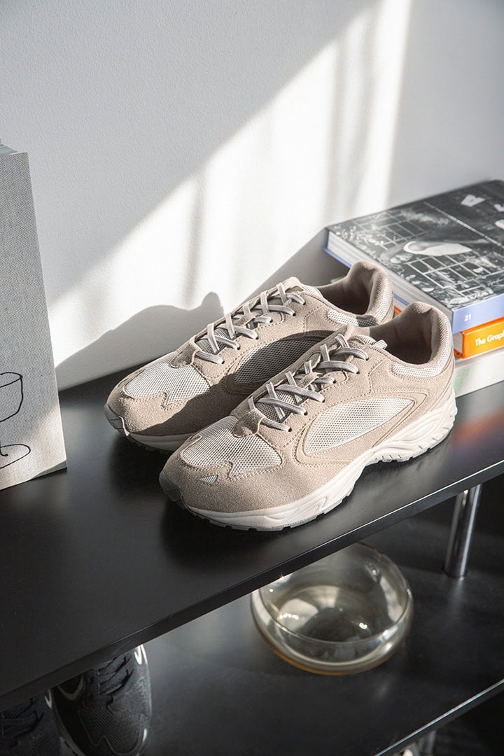 810s「別注STUDEN」￥7,700／URD TAUPE