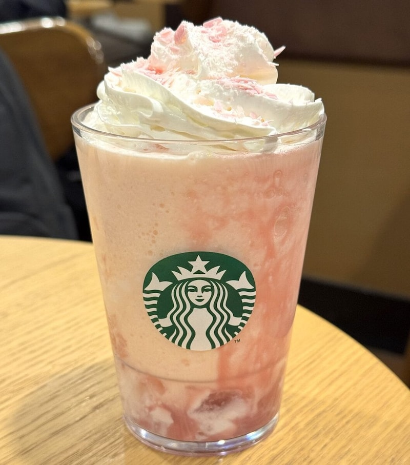 スターバックスコーヒー「桜 咲くよ 白桃 フラペチーノ」¥700(Tall)