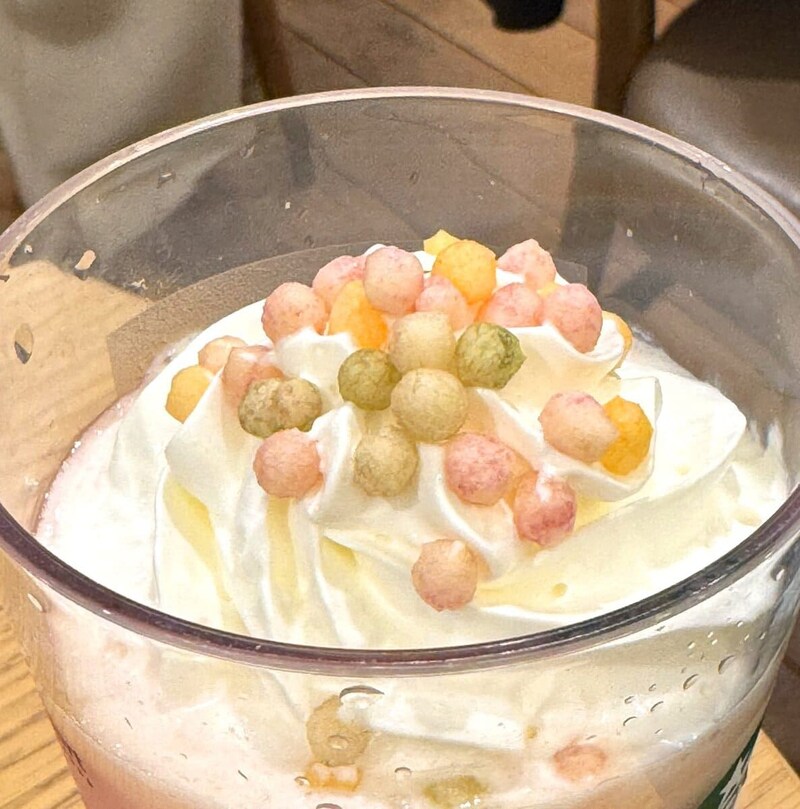 スターバックスコーヒー「ひなまつり フラペチーノ ショートサイズ
」￥650（Short）