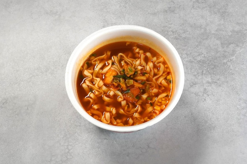 東洋水産 マルちゃん 旨辛キムチチゲうどん