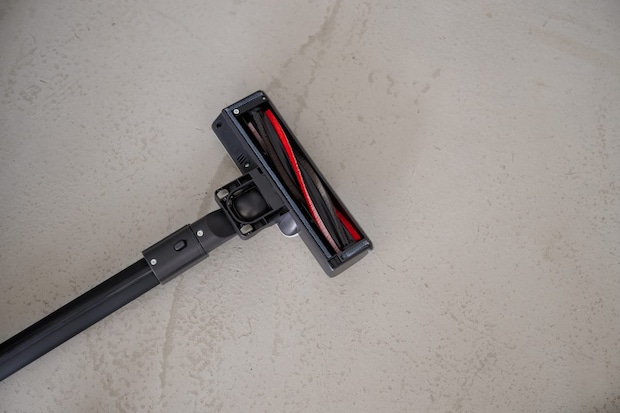 本体1.12㎏の軽量×パワーブラシでらくらく掃除