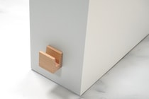 【無印良品マニア絶賛】たった290円で使い勝手と見た目が“劇的進化”！大定番ファイルボックスを格上げする「木製つまみ」が優秀すぎる