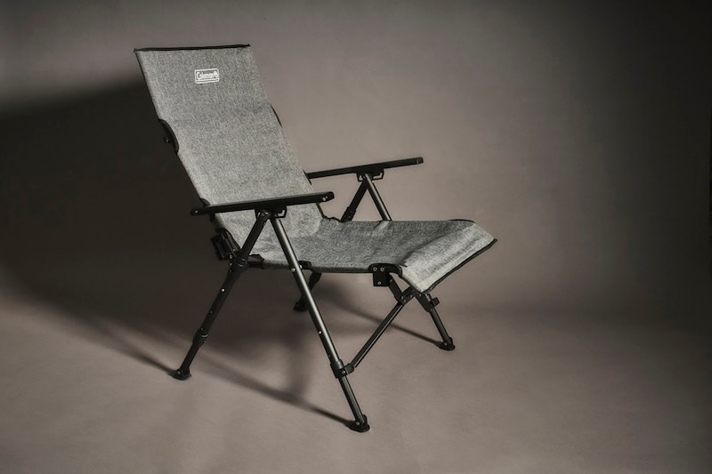 コールマンから登場したリクライニングチェア「レイチェア NX 18」