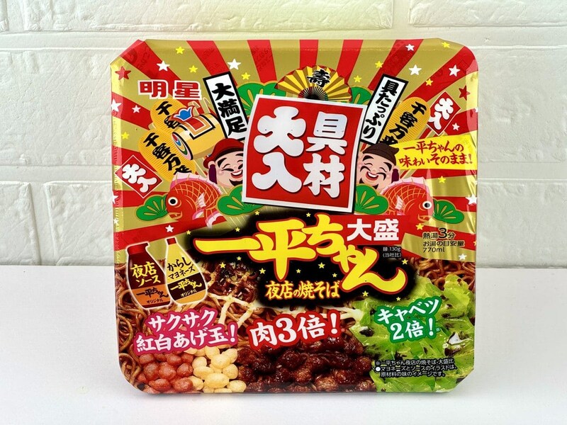 明星食品
一平ちゃん夜店の焼そば 大盛 具材大入