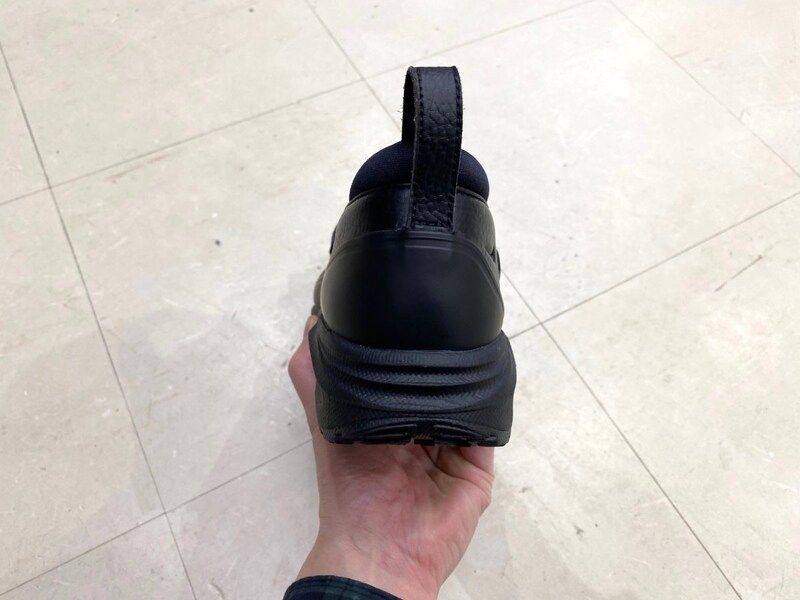 ナイキ ウィメンズ エア マックス フェノメナ