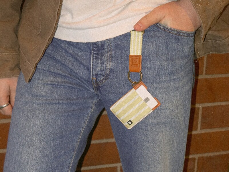 全14色展開とバリエーションがかなり豊富