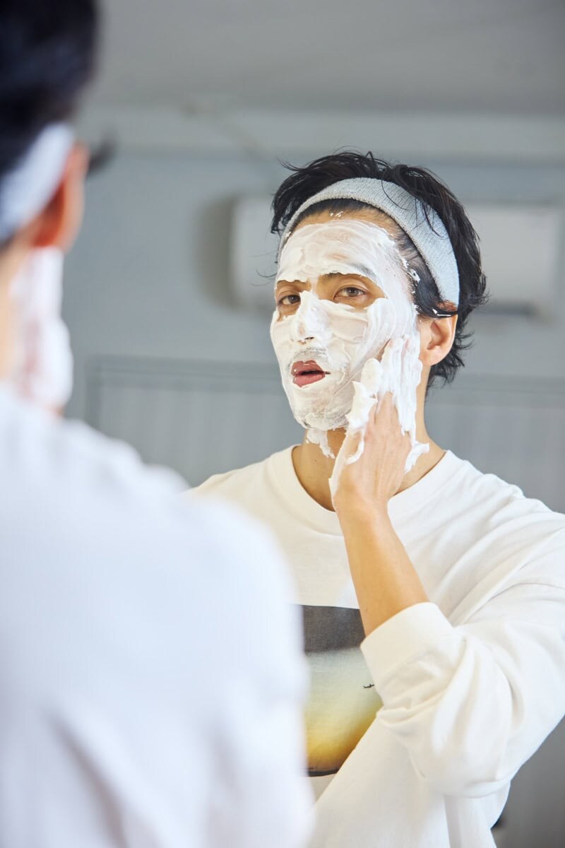 洗顔は泡で汚れを包んで落とそう