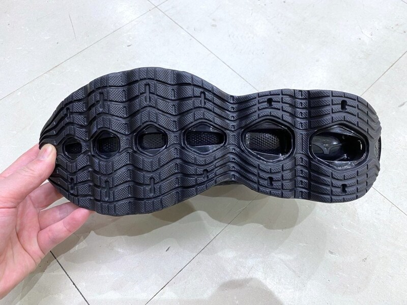 MIZUNO WAVE PROPHECY 13.2