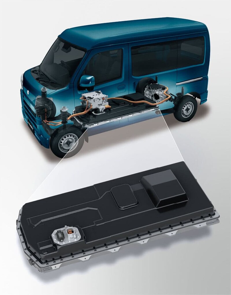 フロア下に大容量36.6kWリン酸鉄薄型リチウムイオンバッテリーを配置