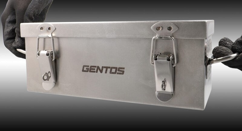 持ち運びの際に便利なハンドルを装備