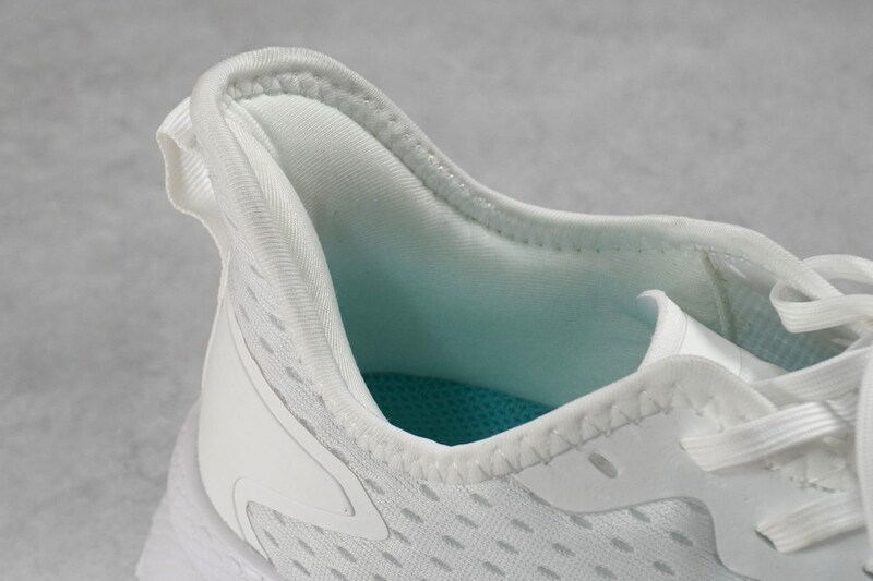 ワークマン「マンダムフライギアドライランチャー」のヒールタブ