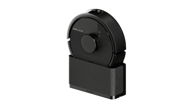 【ルンバが世界最小クラス】約半分サイズでも70倍の吸引力!? 狭い日本の家を救う“ミニ”誕生