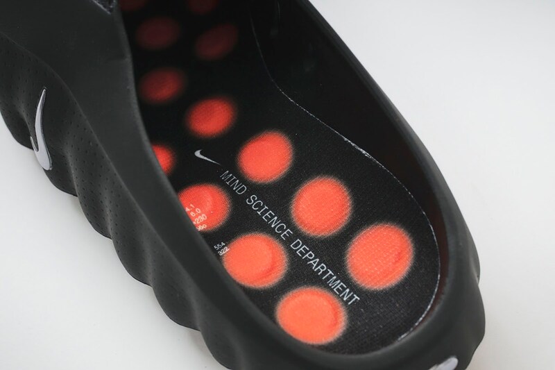 上下するラバーポッドの動きが足裏にしっかり伝わる