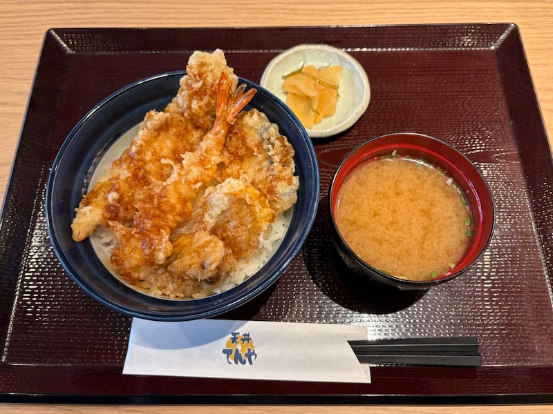 てんや 海老と4種の北海道産天丼(みそ汁付)
