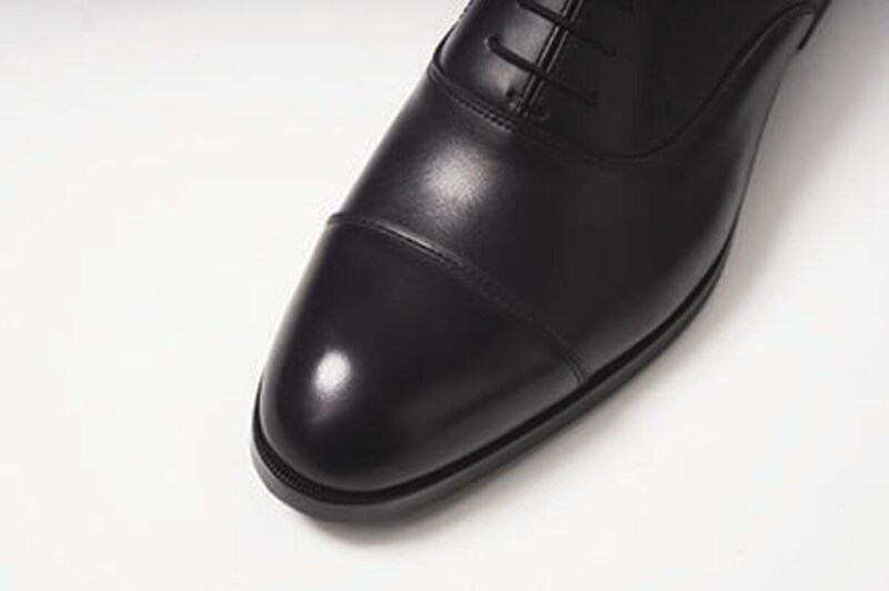 ドレッシーなレザーアッパー