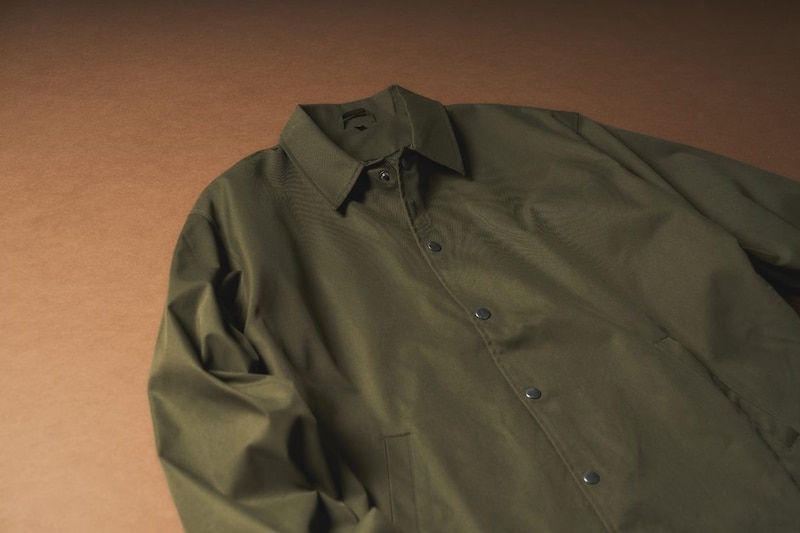 3シーズン使えるワークマンのコーチジャケット