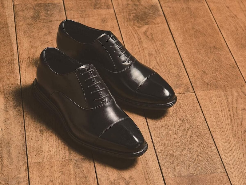 マドラス　リカバリーメタインソール搭載内羽根ストレートチップドレスシューズ M8831GMT