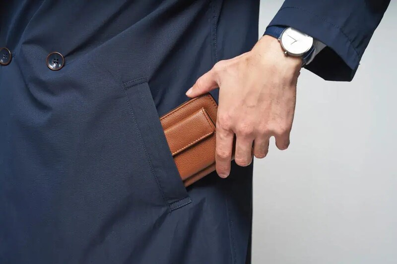 第1位　【ワークマン】980円財布が“本革”にしか見えない！ 3990円コートも優秀すぎる…識者厳選「大豊作のきれいめ名品」徹底解説