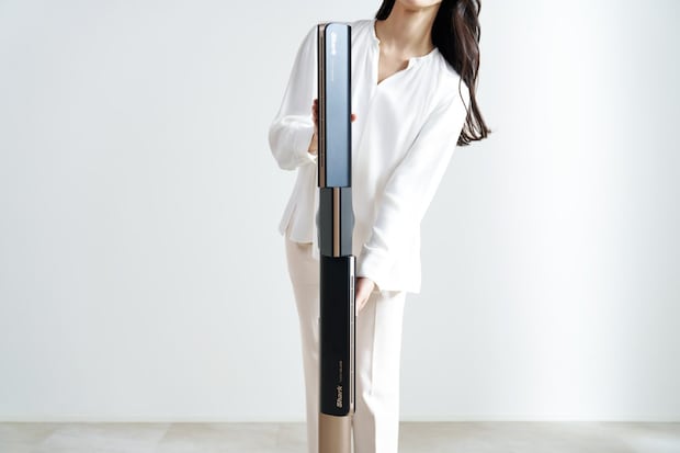 上下それぞれの吹出口を180°自由に調整可能